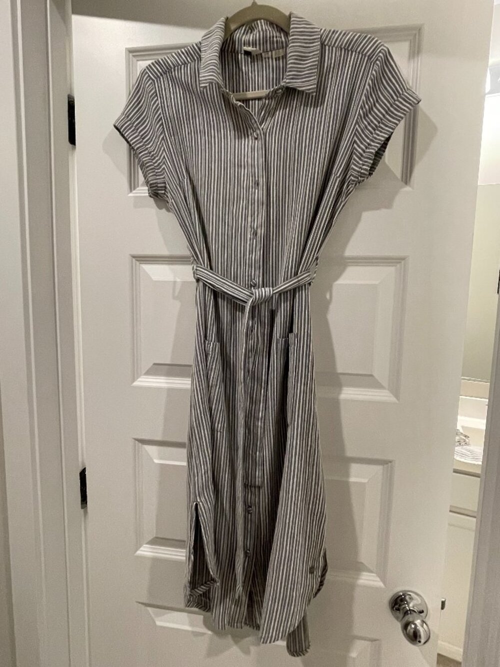 Roxy Striped Short Sleeve Button-Down Shirt Dress with Tie Waist Size S